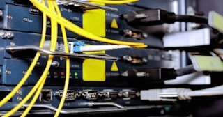 Заказать монтаж сетей в Ахтубинске. Обслуживание ПК, ремонт от 311 руб